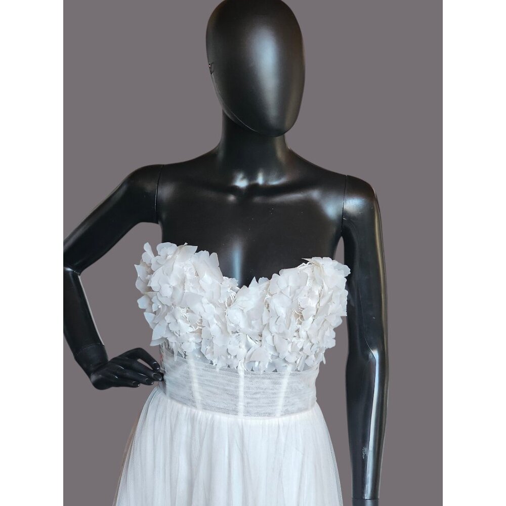 Ivory/Latte Floral Full Tulle Wedding Gown/Removeable Sleeves - Sincerity - Picture 4 of 16